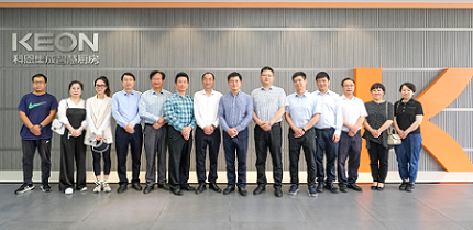 市委常委、統(tǒng)戰(zhàn)部長(zhǎng)及嵊紹政協(xié)委員一行領(lǐng)導(dǎo)蒞臨科恩電器考察指導(dǎo)！